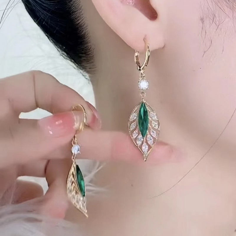 Bông Tai Mạ Bạc 925 Hình Giọt Nước Đính Đá Zircon Sang Trọng Thời Trang
