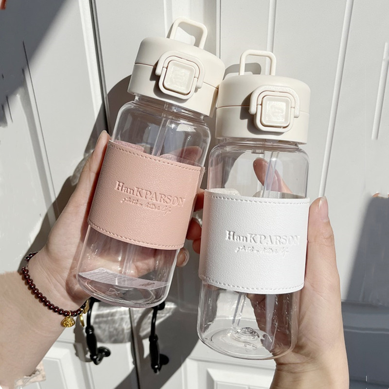 Bình Nước 400ml Bằng Nhựa Thời Trang Thân Thiện Với Môi Trường Kèm Ống Hút Và Nắp Đậy Chống Bỏng Siêu Bền