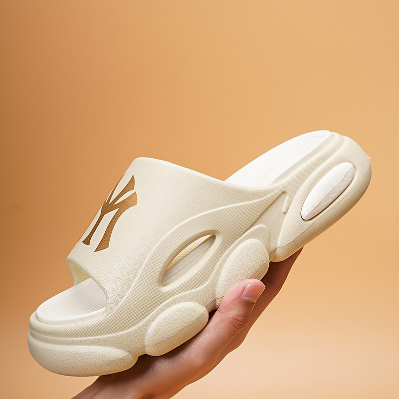 Dép Quai Ngang Đế Dày Chống Trượt Thời Trang Mùa Hè Cho Nam Và Nữ