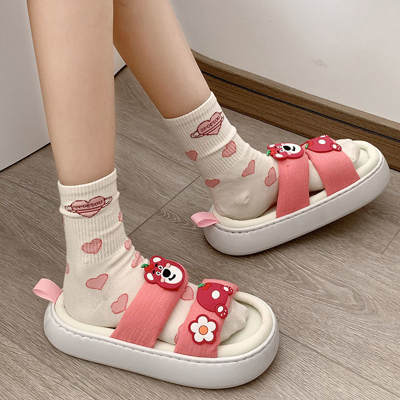 Dép Quai Ngang Đế Dày Chống Trượt Họa Tiết Gấu Dâu Tây Dễ Thương