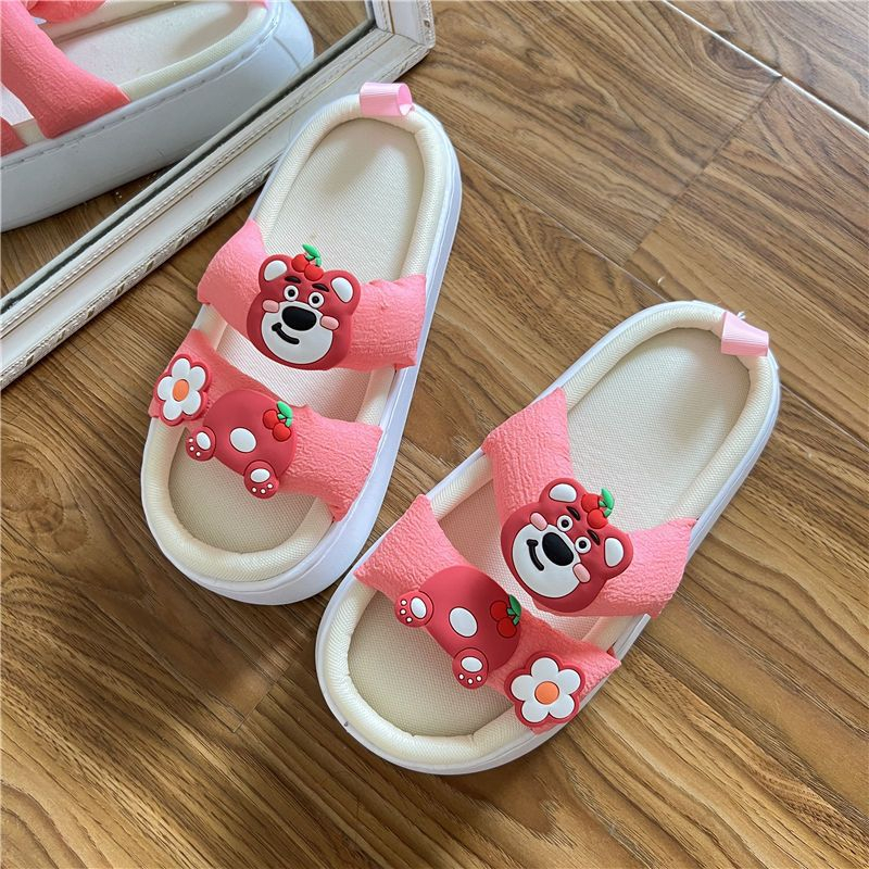 Dép Quai Ngang Đế Dày Chống Trượt Họa Tiết Gấu Dâu Tây Dễ Thương