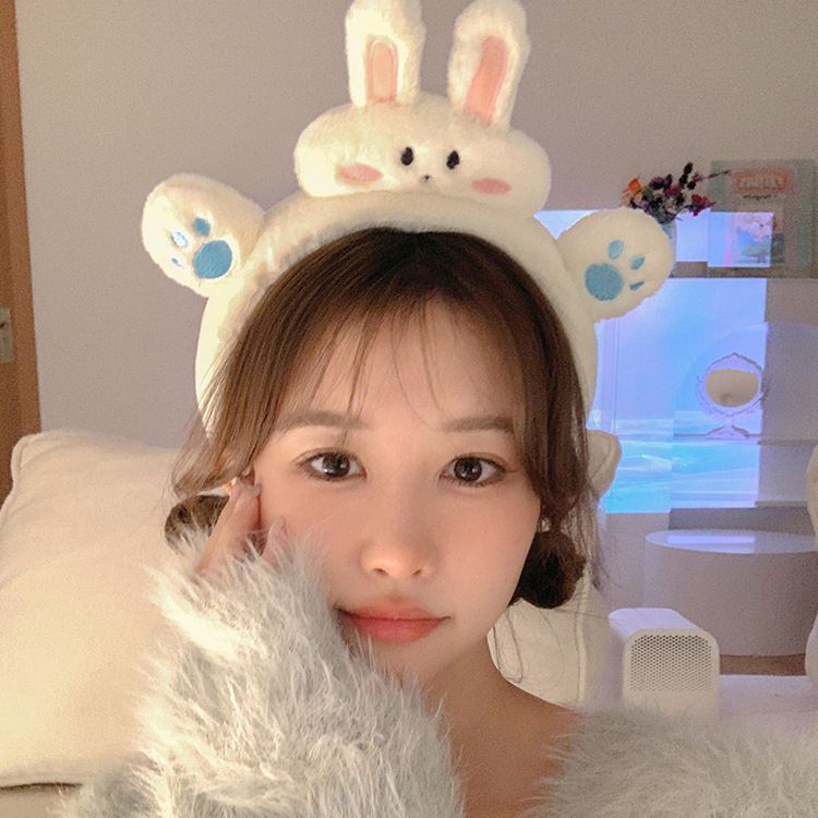 Băng Đô Cài Tóc Hình Gấu / Thỏ / Dâu Tây Bằng Lông Nhung Dễ Thương Xinh Xắn