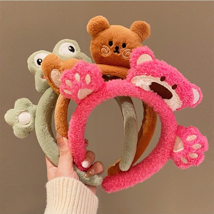 Băng Đô Cài Tóc Hình Gấu / Thỏ / Dâu Tây Bằng Lông Nhung Dễ Thương Xinh Xắn