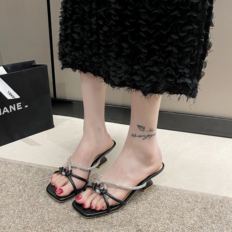 Giày Sandal Cao Gót Mũi Vuông Đính Đá Thời Trang Cho Nữ