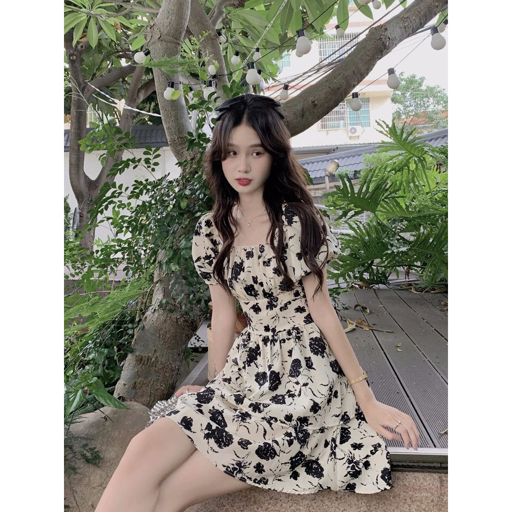 MINIMALIST LABO Đầm Hoa Tay Phồng Trễ Vai Nhấn Eo Xinh Xắn Theo Phong Cách Retro