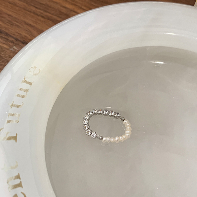 Nhẫn Đính Đá Ngọc Trai Nhân Tạo Phong Cách Mới Cho Nữ