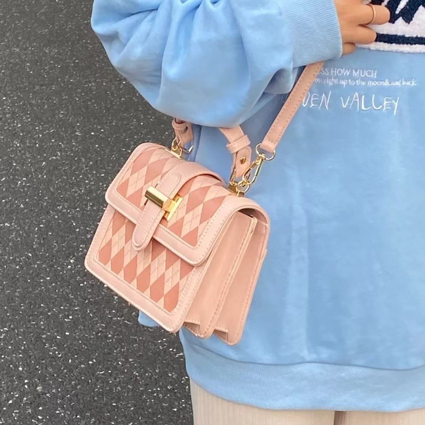 Túi Đeo Chéo Vai Hồng Thời Trang Mùa Hè 2023 Đi chơi Dành Cho Nữ HZFTR0530