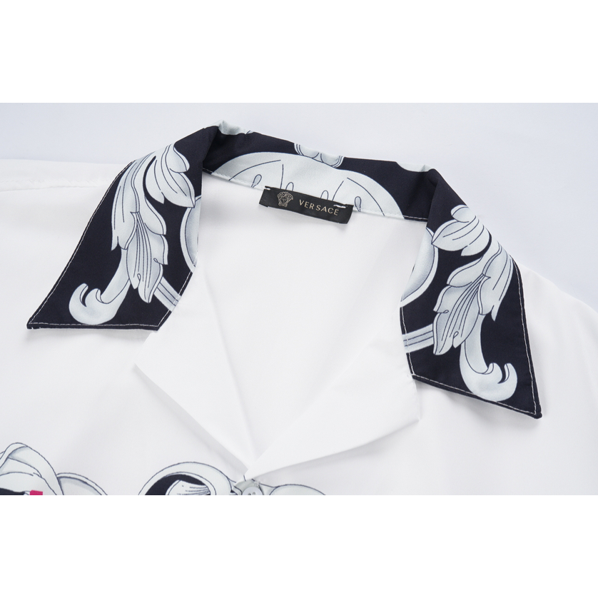 Versace Áo Thun Tay Ngắn Chất Liệu cotton In Họa Tiết Thời Trang Mùa Hè Cho Nam Nữ