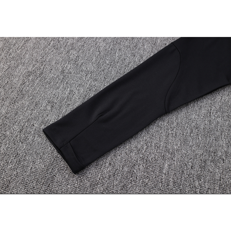 Bộ Đồ Đá Banh Tay Dài Nửazip 23 / 24 nk Chất Lượng Cao