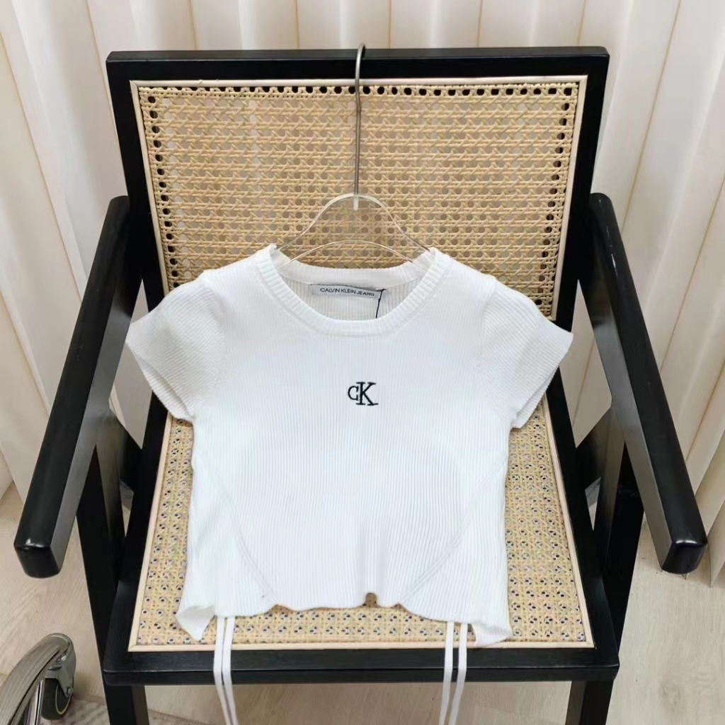 CK Áo Thun Dệt Kim Ngắn Tay Ôm Dáng Thêu Chữ Thời Trang Cho Nữ