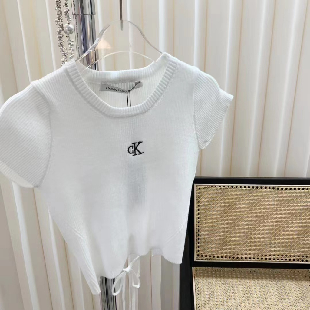 CK Áo Thun Dệt Kim Ngắn Tay Ôm Dáng Thêu Chữ Thời Trang Cho Nữ