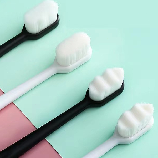 Bàn Chải Đánh Răng Micron Nhật Bản