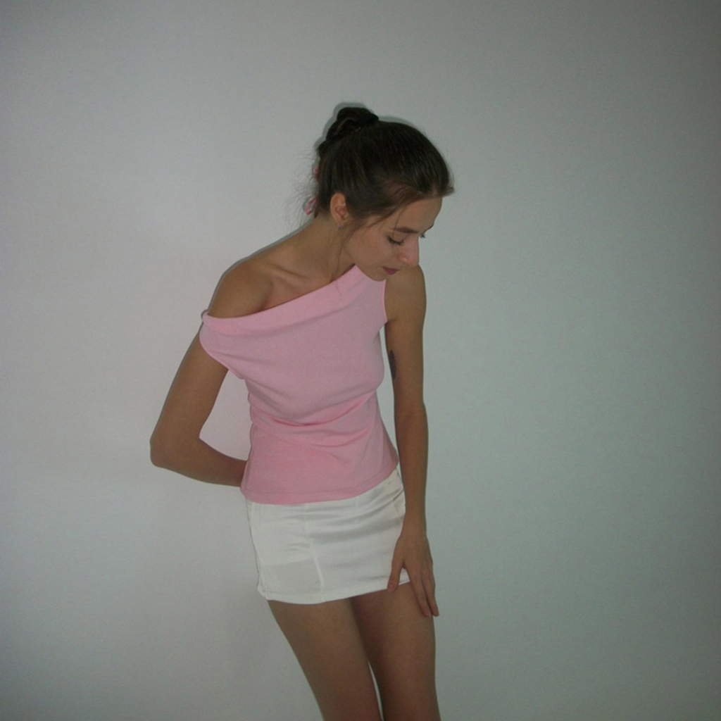 Áo Thun Nữ Cộc Tay Lệch Vai Màu Trơn Thời Trang