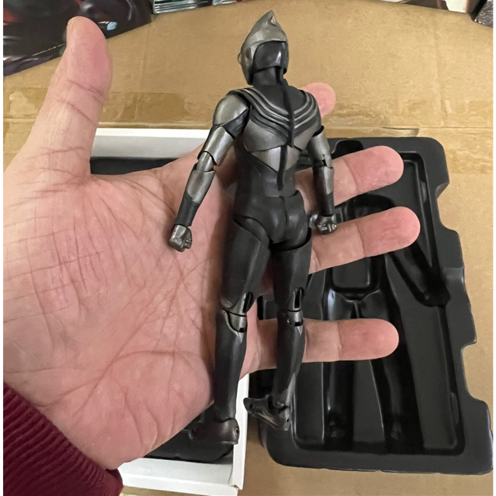 S.h.figuarts Mô Hình Đồ Chơi Nhân Vật Ultraman Tiga Trong Phim Hoạt Hình "Cậu Bé Bút Chì"