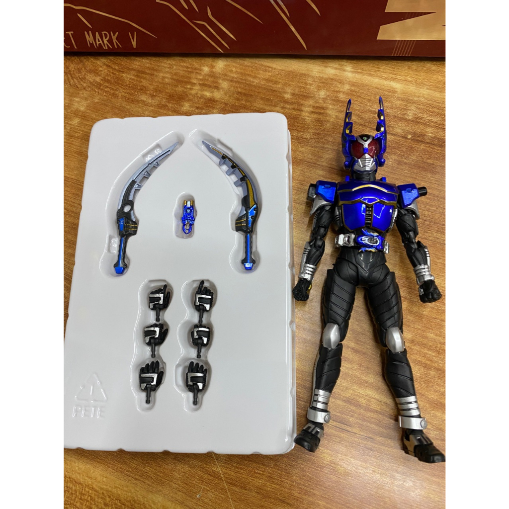 S.h.figuarts Mô Hình Nhân Vật Hoạt Hình Masked Rider Gatack Multi Type Shinkocchou Seihou