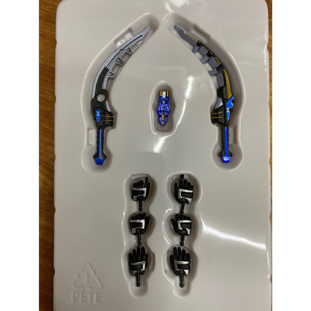 S.h.figuarts Mô Hình Nhân Vật Hoạt Hình Masked Rider Gatack Multi Type Shinkocchou Seihou