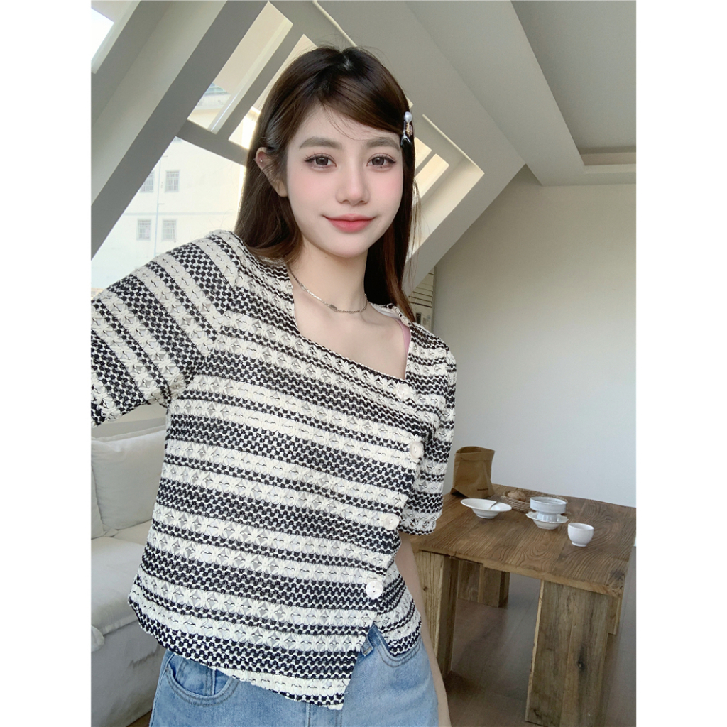 Lalisas Áo Sơ Mi Ngắn Rộng Một Hàng Nút Thiết Kế Không Đều Phong Cách Hàn Quốc Cho Nữ