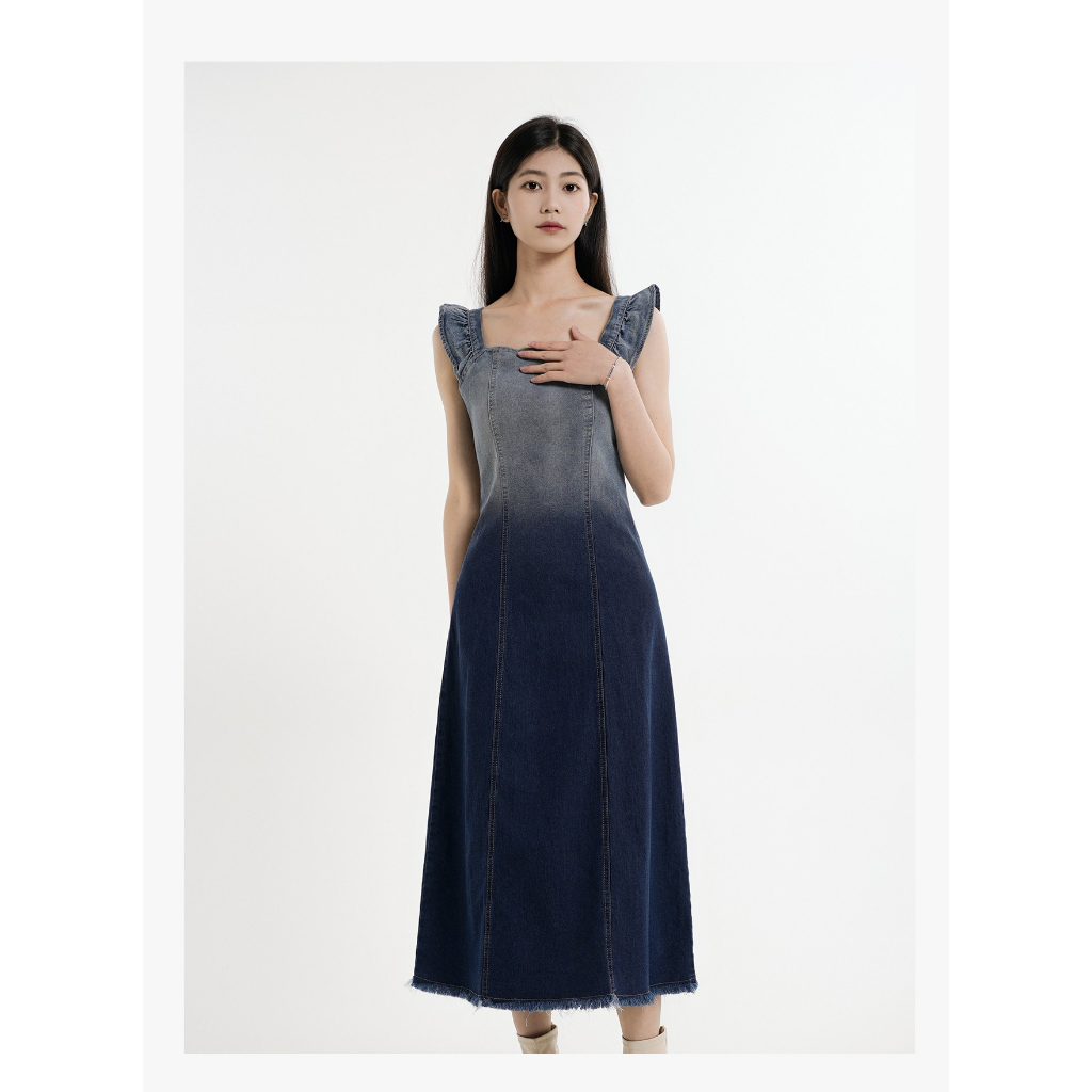 Đầm Yếm Denim Lưng Cao Dáng Ôm Màu Xanh Gradient Thời Trang Xinh Xắn Cho Nữ