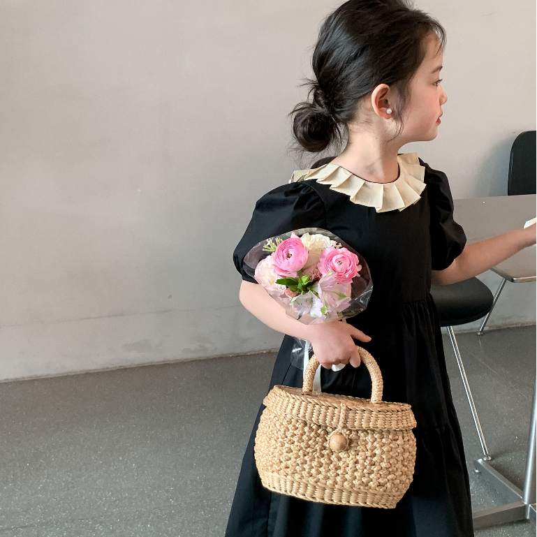Đầm Công Chúa Tay Phồng Xếp Ly Phong Cách Phương Tây Màu Đen Thời Trang Mùa Hè Cho Bé Gái