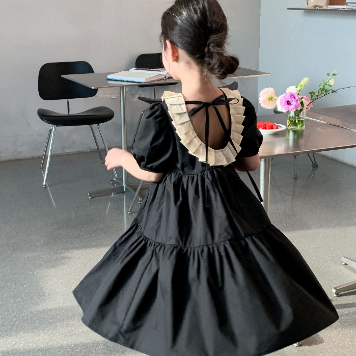 Đầm Công Chúa Tay Phồng Xếp Ly Phong Cách Phương Tây Màu Đen Thời Trang Mùa Hè Cho Bé Gái
