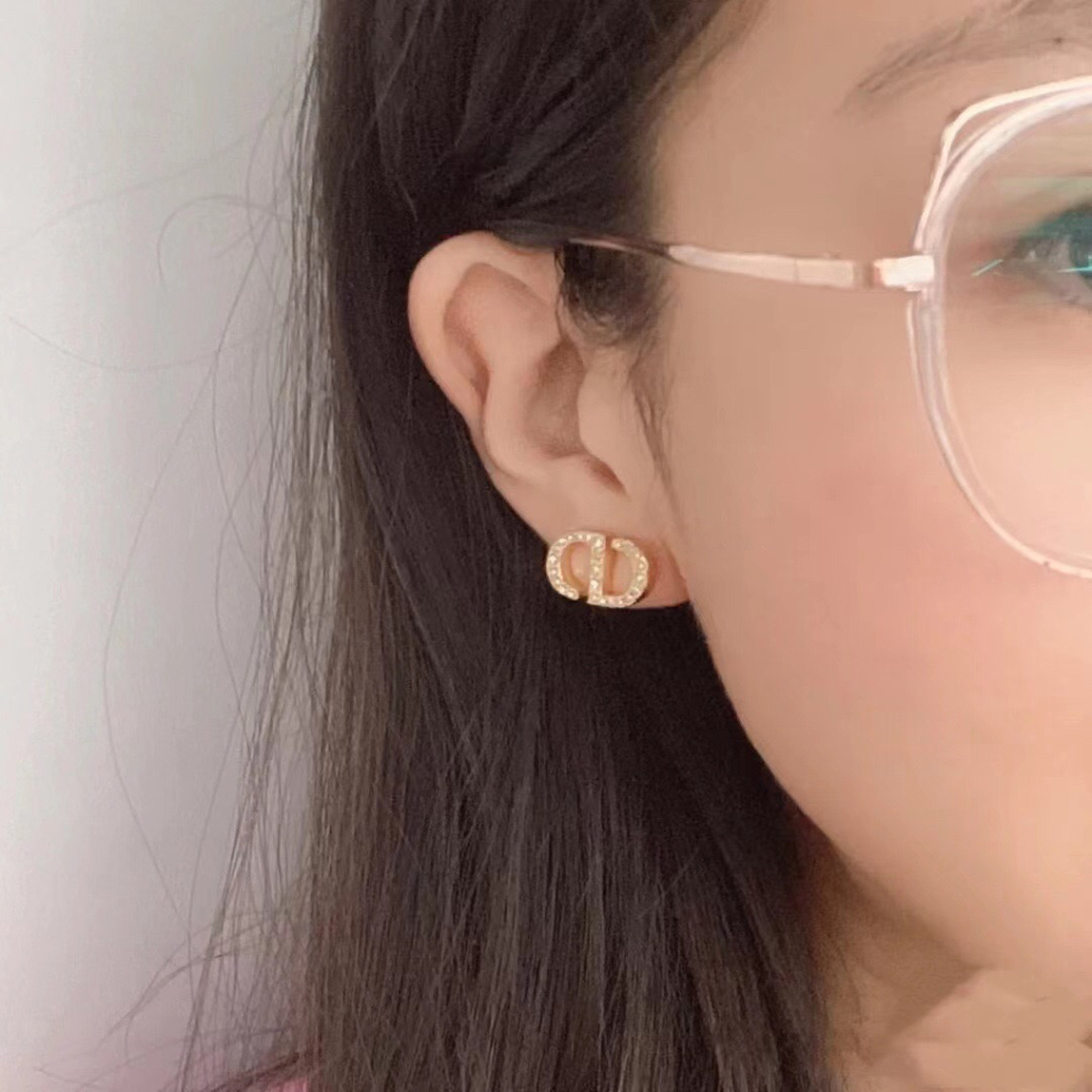 Bông Tai Hình Chữ D Thời Trang Thanh Lịch