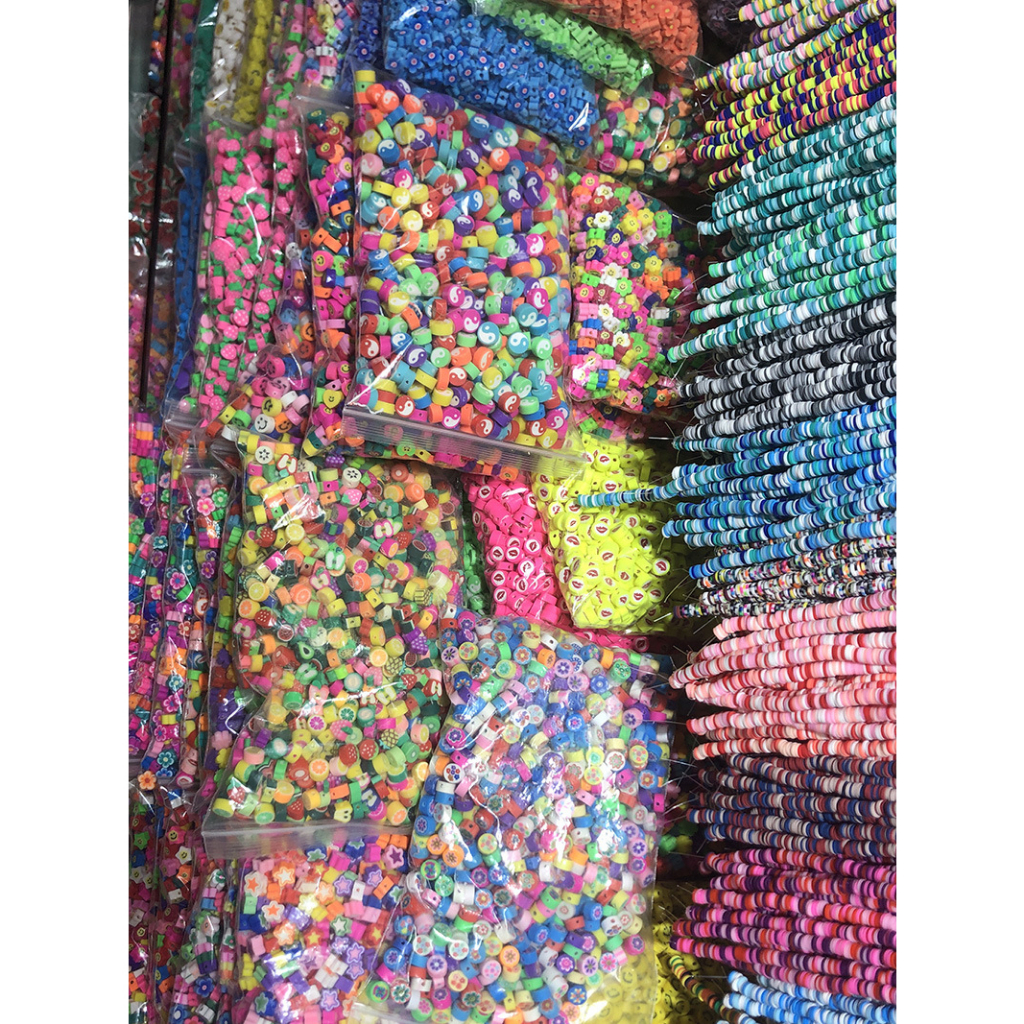 Set 50 Hạt Đất Sét polymer polymer Hình Trái Tim / Hoa Hướng Dương / Bướm Làm Trang Sức diy