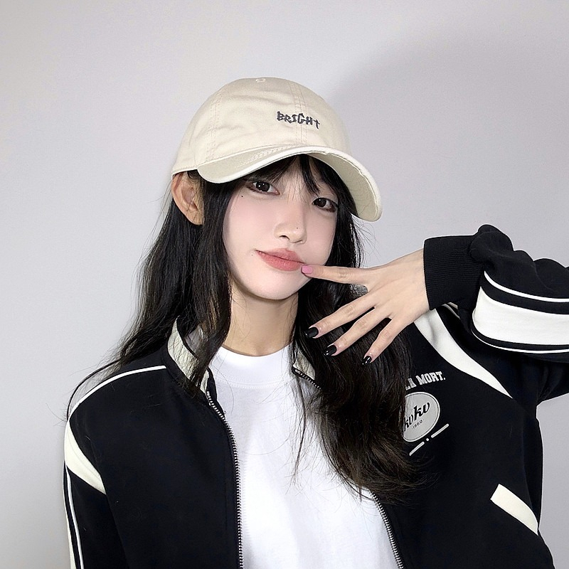 Mũ Lưỡi Trai Thêu Chữ Phong Cách Nhật Bản Cá Tính Cho Nữ
