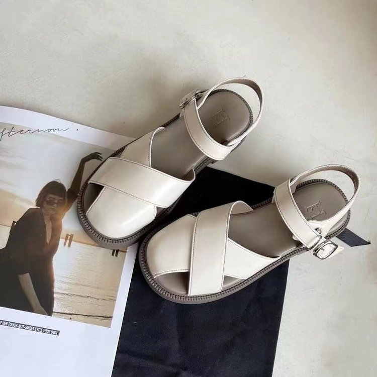 Sandal Thiết Kế Mới Đế Bằng Năng Động Thời Trang Dành Cho Mùa Hè