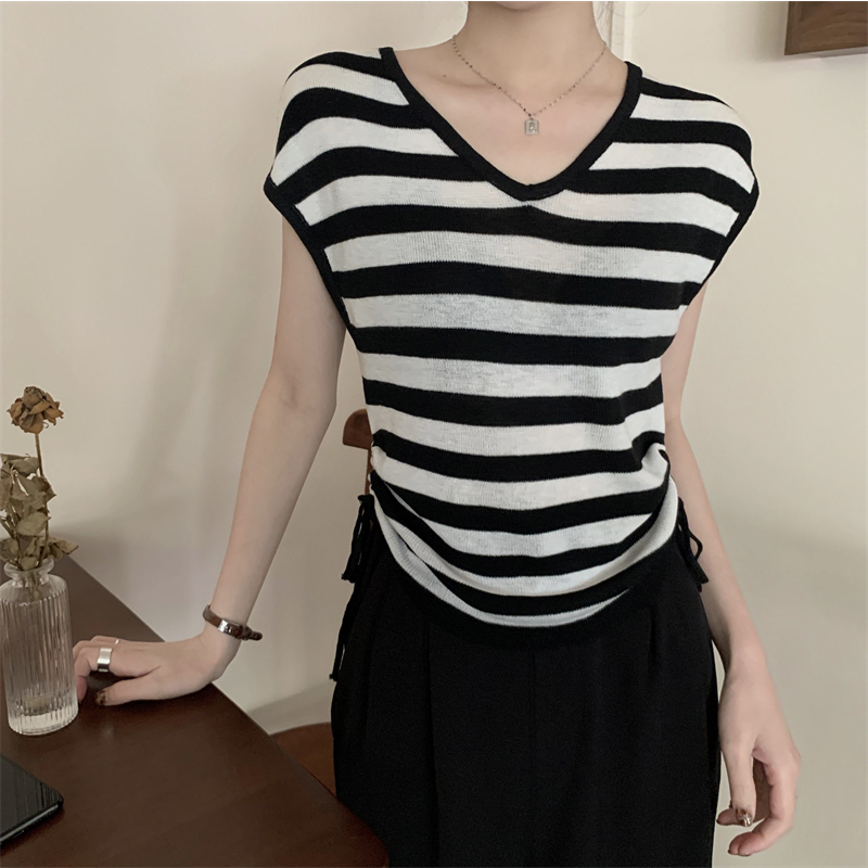 Lalisas Áo Thun Dệt Kim Ngắn Tay Cổ Chữ V Xếp Ly Cột Dây Phong Cách Hàn Quốc Cho Nữ