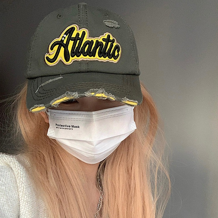 Mũ Lưỡi Trai Thiết Kế Đục Lỗ Phong Cách Đường Phố Cá Tính Thời Trang Mùa Hè Cho Nữ