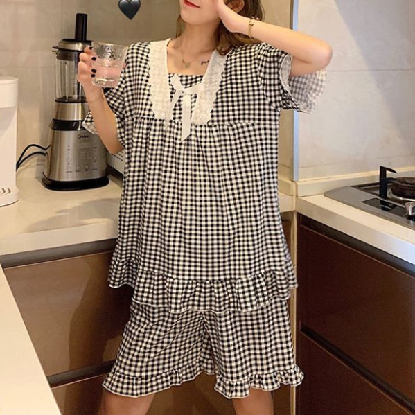 Bộ Đồ Ngủ Áo Tay Ngắn Phối Quần Short Họa Tiết Caro Dễ Thương Phong Cách Hàn Quốc Thời Trang Mùa Hè Cho Nữ