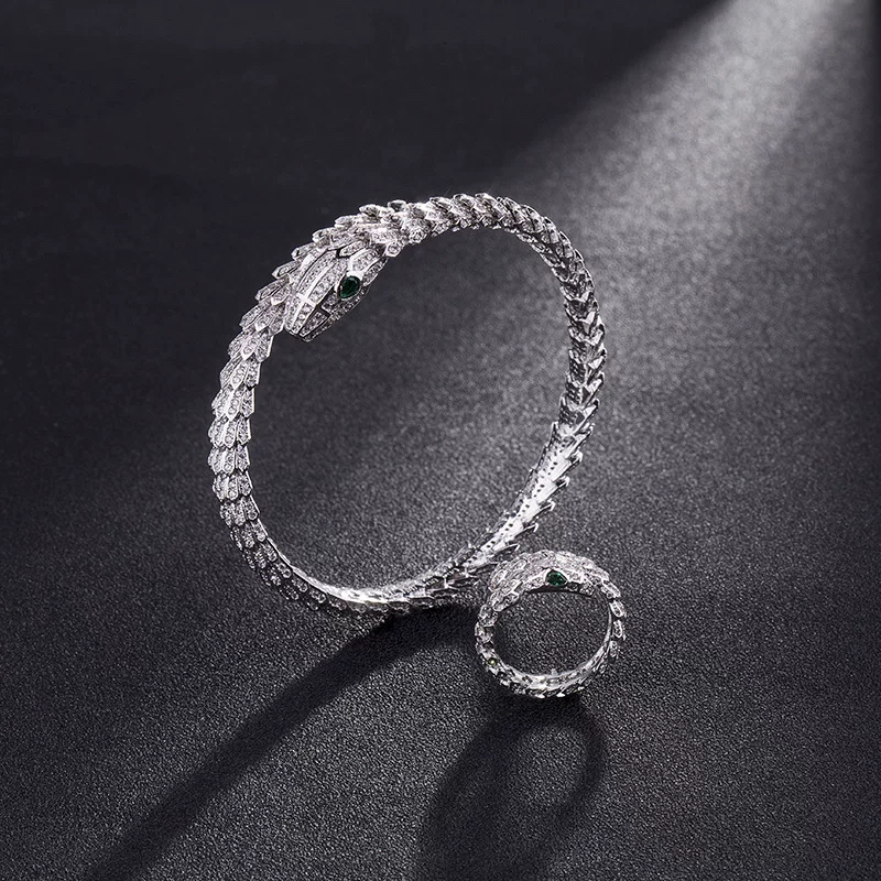 Vòng Tay Mạ Vàng Hồng 18k Hình Rắn Đính Đá Sang Trọng Cho Nữ