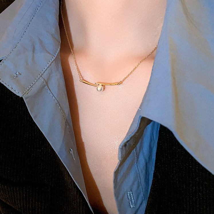 Vòng cổ Ngọc Trai Mặt Thánh Giá Màu Vàng Thời Trang Hàn Quốc Chất Lượng Cao Làm Quà Tặng