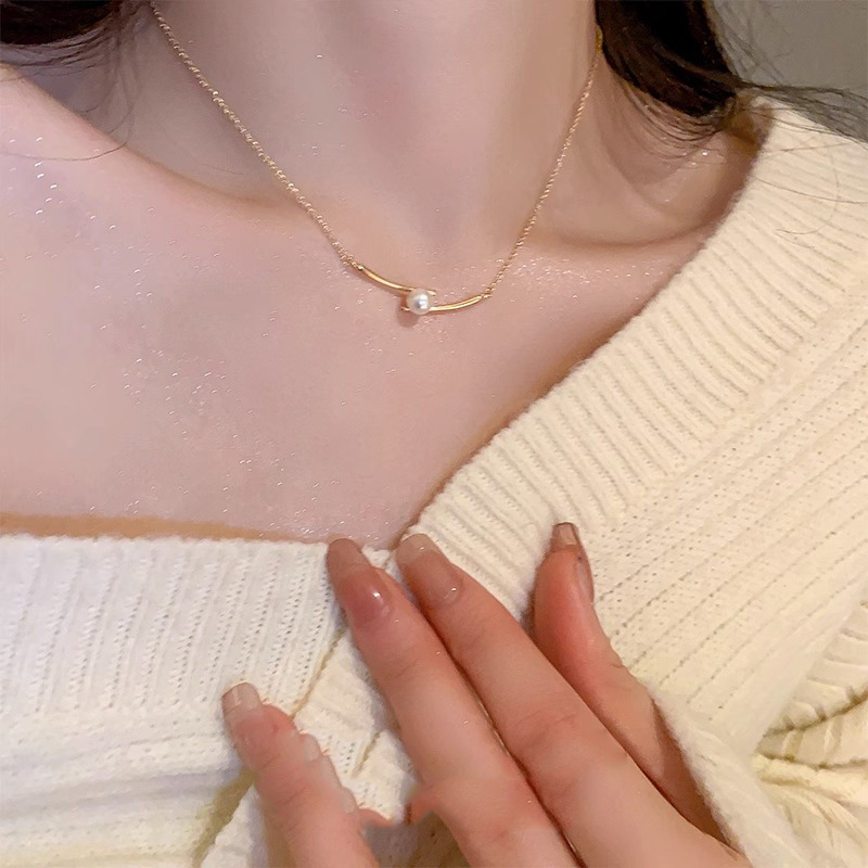 Vòng cổ Ngọc Trai Mặt Thánh Giá Màu Vàng Thời Trang Hàn Quốc Chất Lượng Cao Làm Quà Tặng