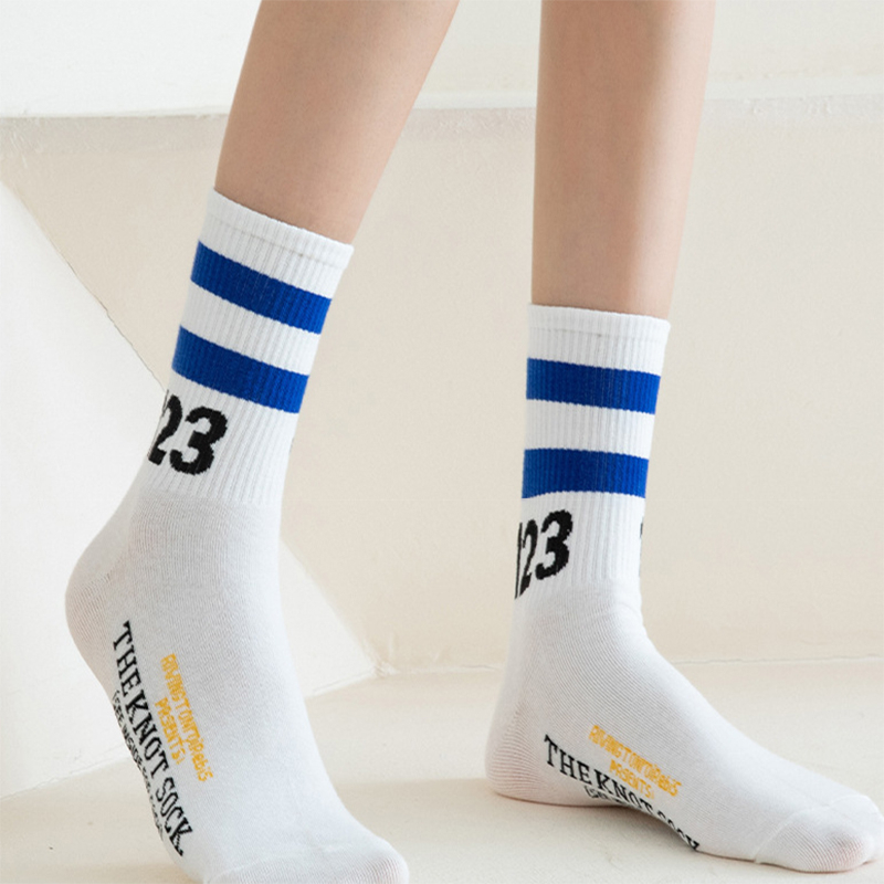 FHYL Đôi Tất Chân Thể Thao Họa Tiết Sọc Thời Trang Cho Nữ