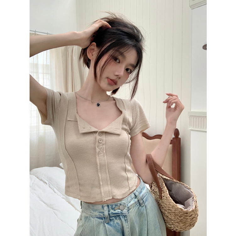 Áo Croptop Tay Ngắn Cổ Vuông Dáng Ôm Phối Nút Thời Trang Cho Nữ