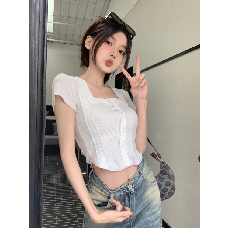 Áo Croptop Tay Ngắn Cổ Vuông Dáng Ôm Phối Nút Thời Trang Cho Nữ