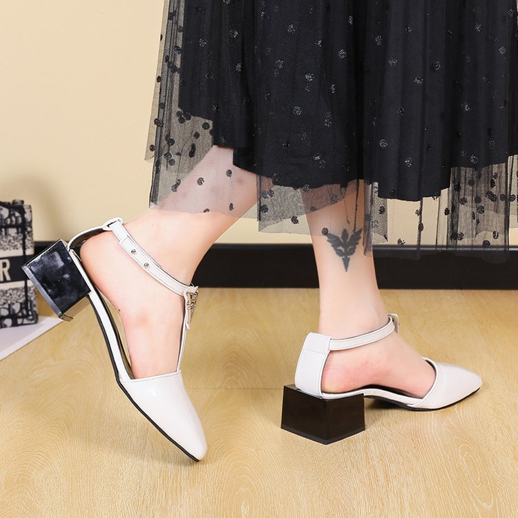 Giày Sandal Đế Thấp Phối Dây Xinh Xắn Dành Cho Nữ