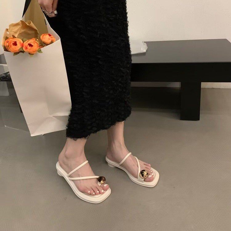 Giày Xăng Đan Đế Bằng Hở Ngón Thời Trang Trẻ Trung Cho Nữ