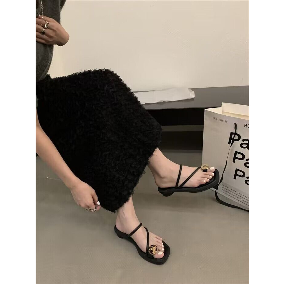 Giày Xăng Đan Đế Bằng Hở Ngón Thời Trang Trẻ Trung Cho Nữ