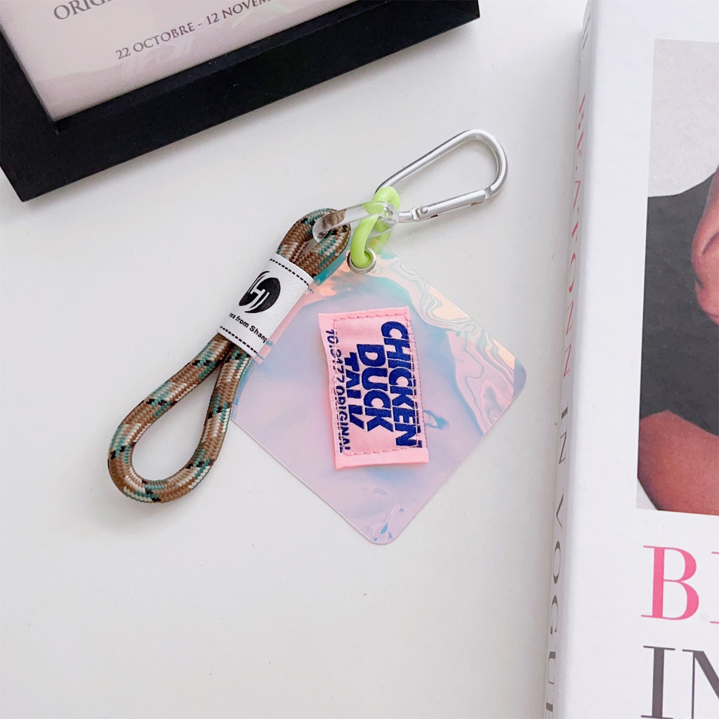 Ốp Điện Thoại Bằng nylon Họa Tiết Dễ Thương Có Ngăn Đựng Thẻ Kèm Dây Đeo Và Móc Khóa Cho iphone / airpods