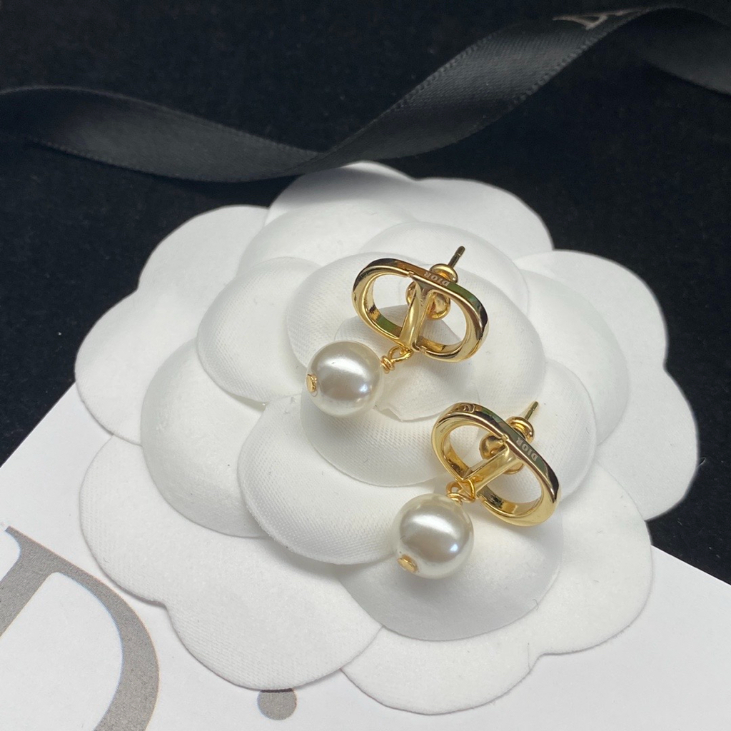 Bông Tai Ngọc Trai Hình Chữ D Thời Trang Dành Cho Nữ