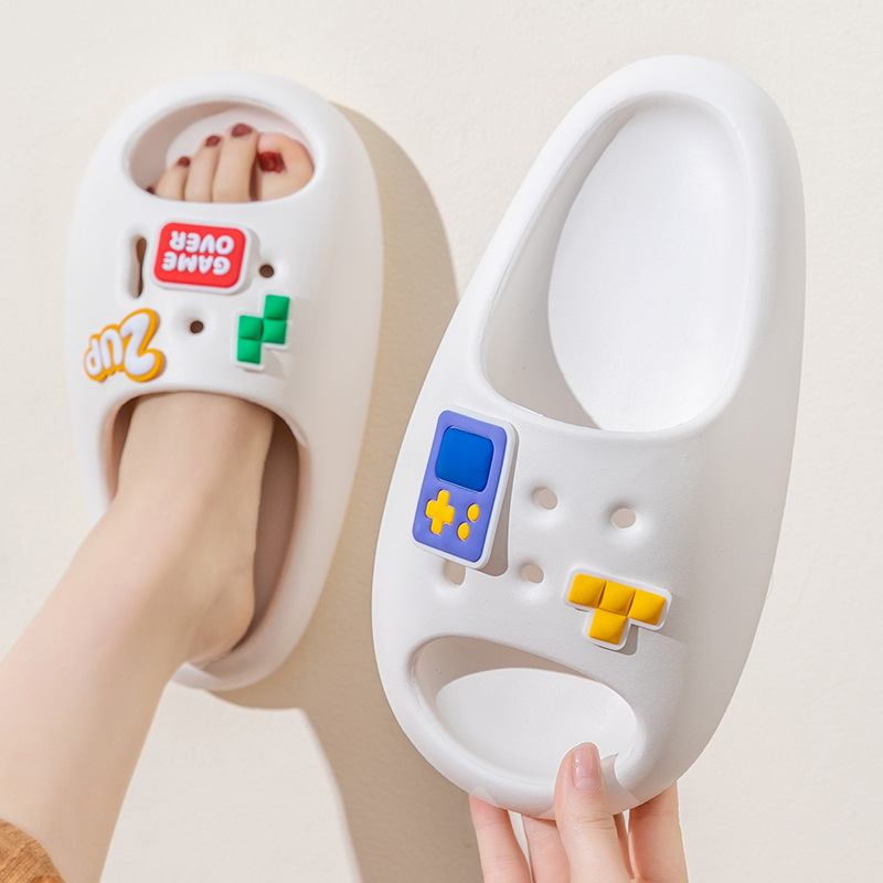 One more shoes⭐Dép Nhựa EVA Đế Dày Mềm Mại Chống Trượt Họa Tiết Hoạt Hình Dễ Thương Cho Nữ