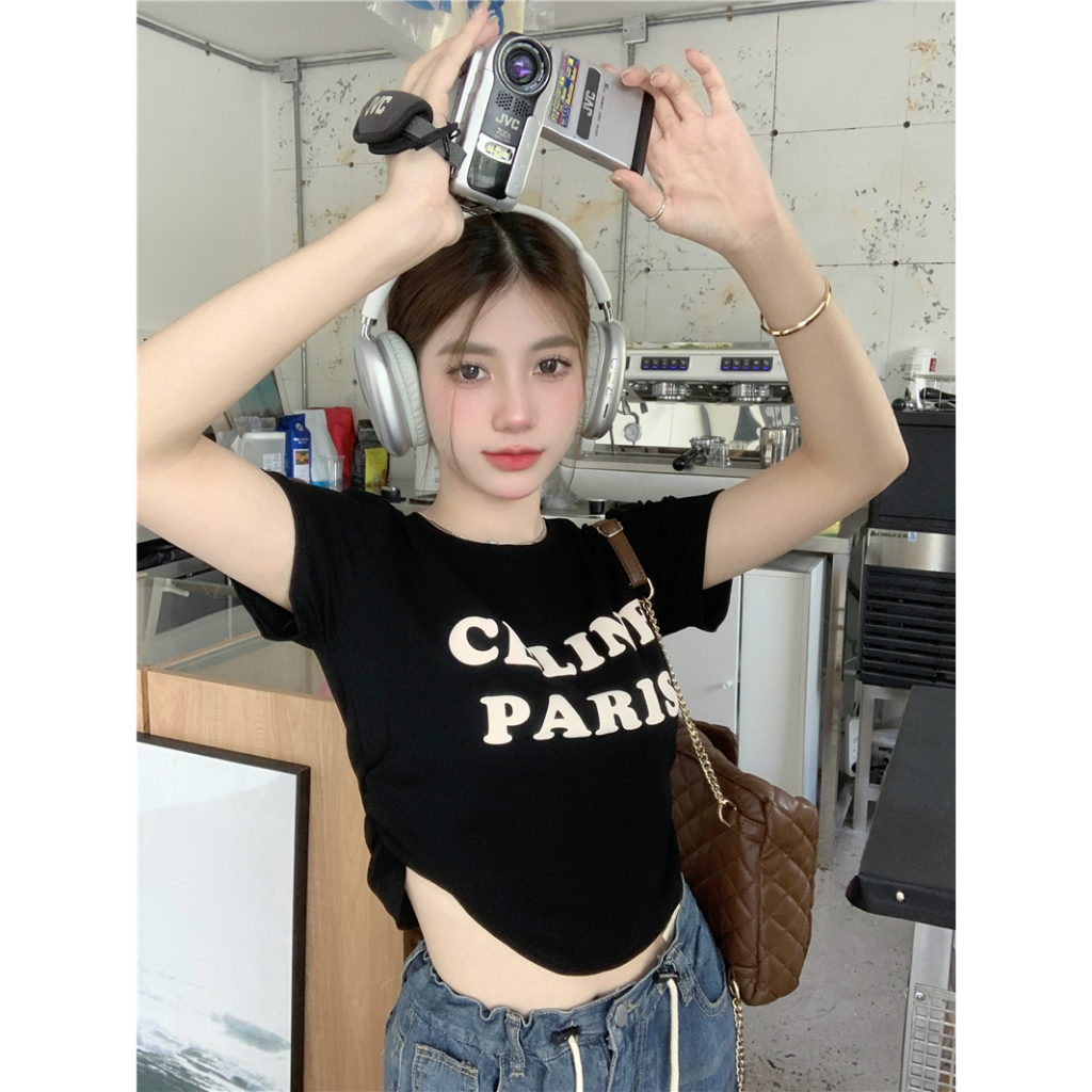 Áo Thun Tay Ngắn Dáng Ôm In Chữ Thiết Kế Xếp Ly Thời Trang Xinh Xắn Cho Nữ