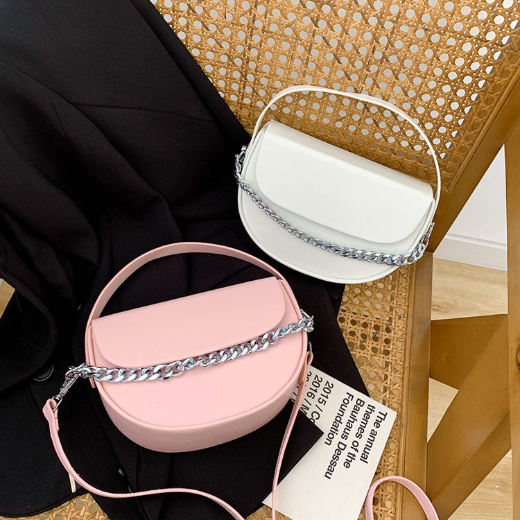 Túi Đeo Vai Nửa Vòng Dây Xích Thời Trang Hàn Quốc Cao Cấp Cho Nữ