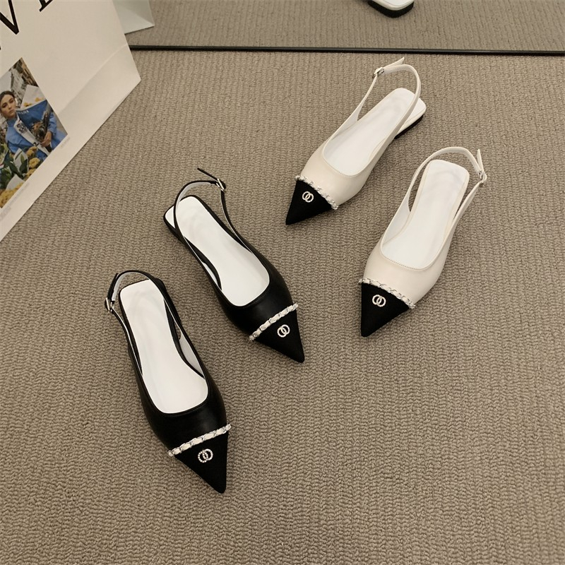 Giày Sandal Mũi Nhọn Đế Bằng Phối Dây Xích Màu Sắc Thời Trang Dành Cho Nữ