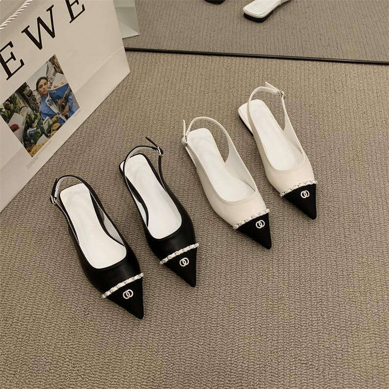 Giày Sandal Mũi Nhọn Đế Bằng Phối Dây Xích Màu Sắc Thời Trang Dành Cho Nữ