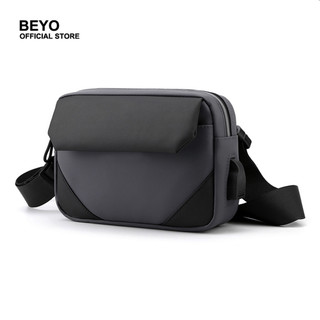 Túi đeo chéo ngực cỡ nhỏ có cổng sạc usb thời trang cho nam