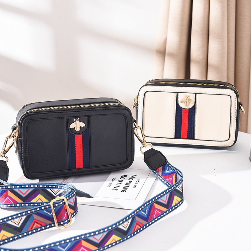 Túi Đeo Chéo Hình Vuông Nhỏ Dây Đeo Bản Rộng Thời Trang Cho Nữ