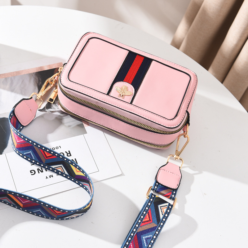 Túi Đeo Chéo Hình Vuông Nhỏ Dây Đeo Bản Rộng Thời Trang Cho Nữ